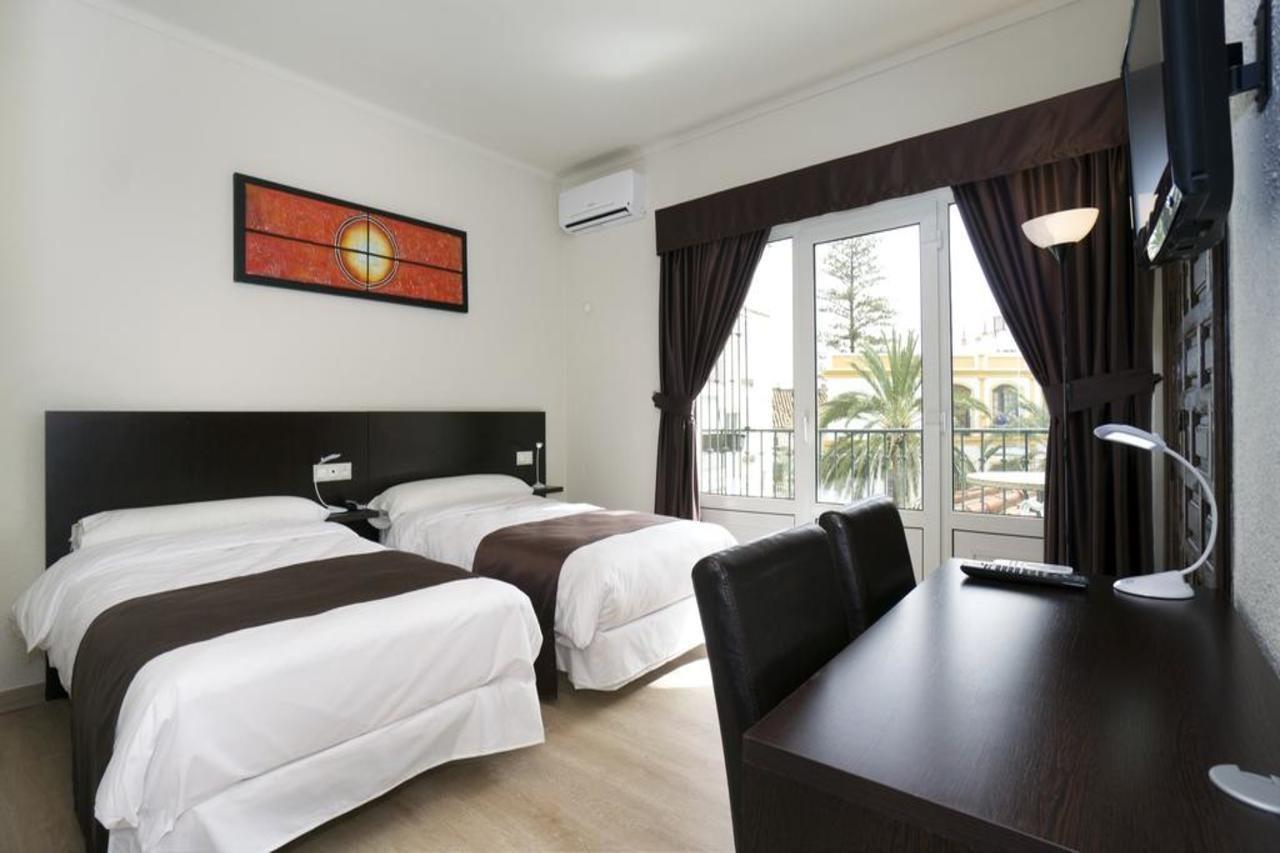 Hotel El Pozo Τορρεμολίνος Εξωτερικό φωτογραφία